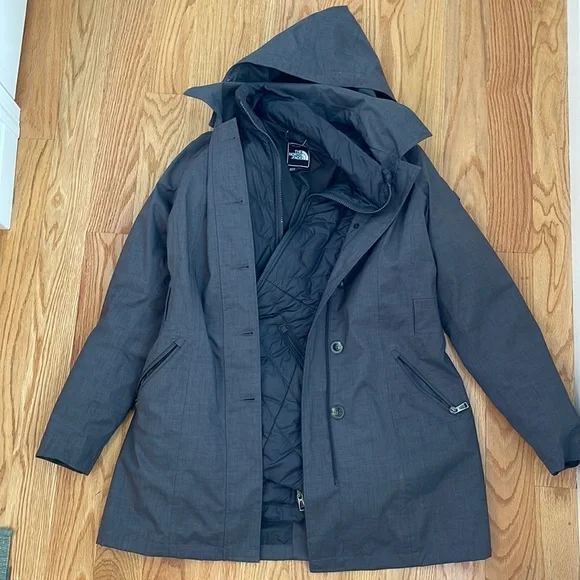 The north face women’s double jacket - rain jacket / waterproof medium - Picture 1 of 4